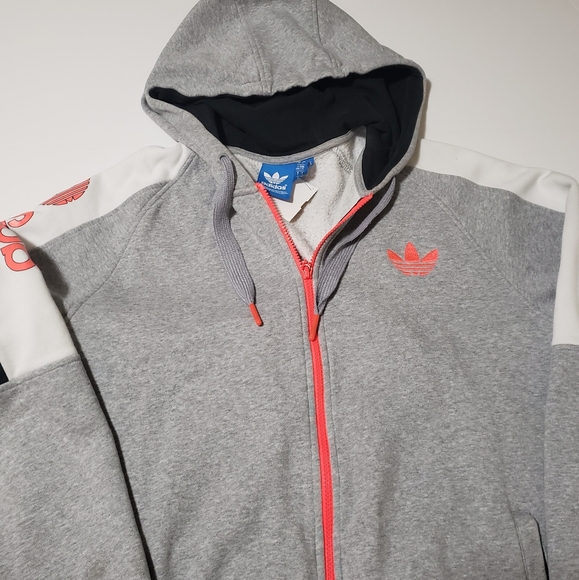 Adidas sweater - Picture 2 of 7